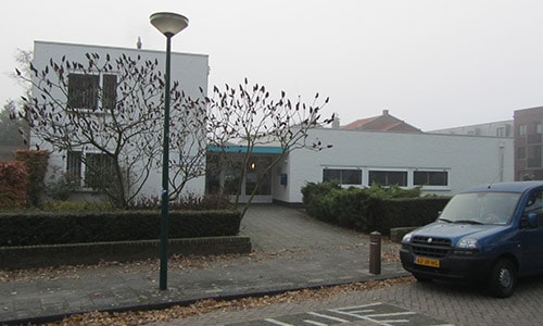 Ingang van consultatiebureau Loon op Zand
